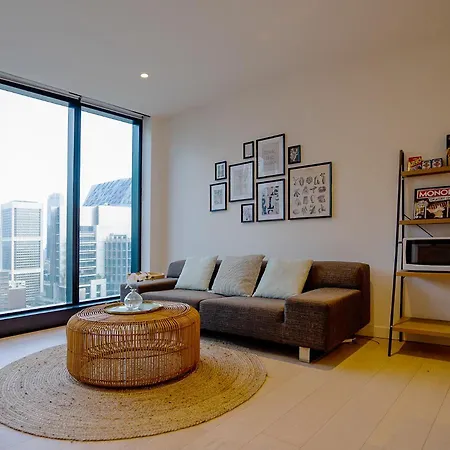Cozy & Spacious 2B2B Apt In Cbd Melbourne Exterior photo